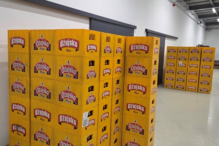 Slika /18293 Ožujsko pivo, Os/pivo.jpg